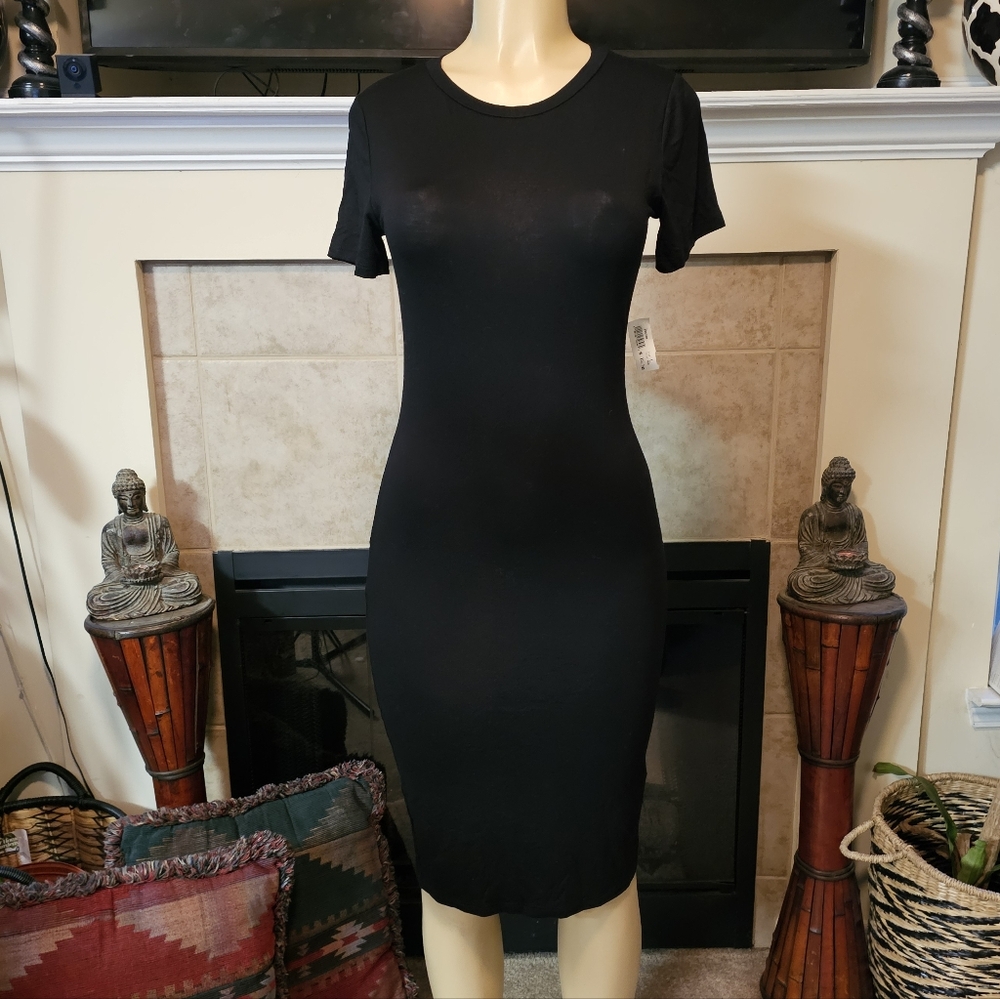 NWT. Black Shirt Bodycon Dress. Size Large.